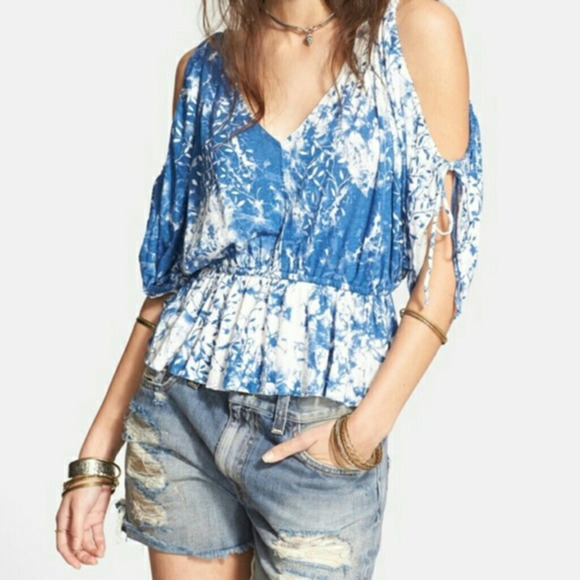 FREE PEOPLE TOP - Picture 1 of 5